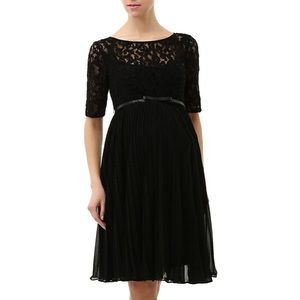 EUC size Medium MoMo Maternity black lace dress